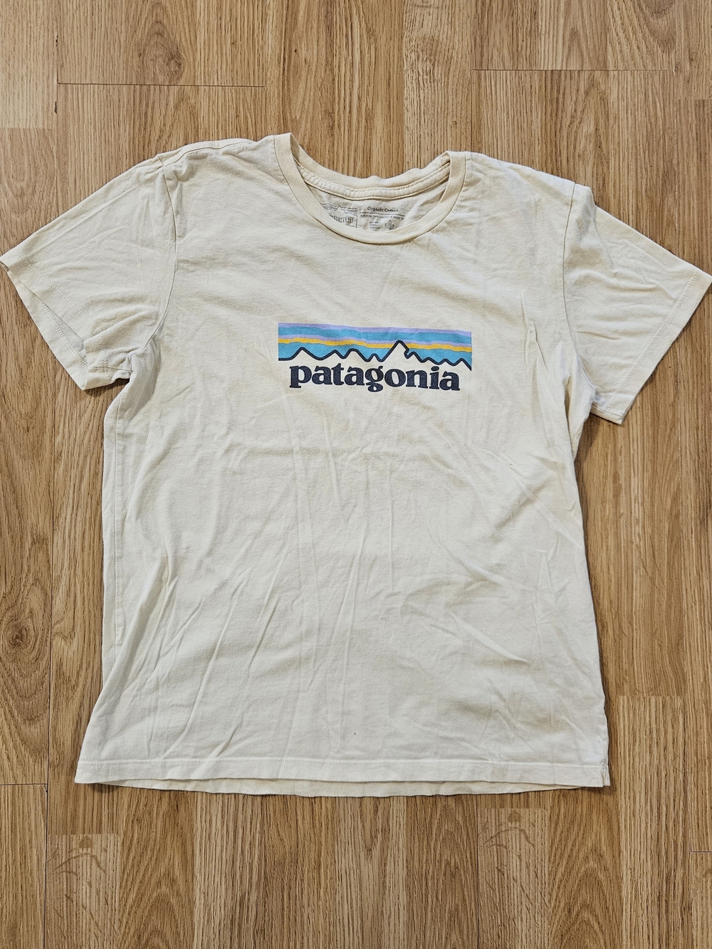Patagonia Cream Logo T-Shirt - 100% Organic Cotton